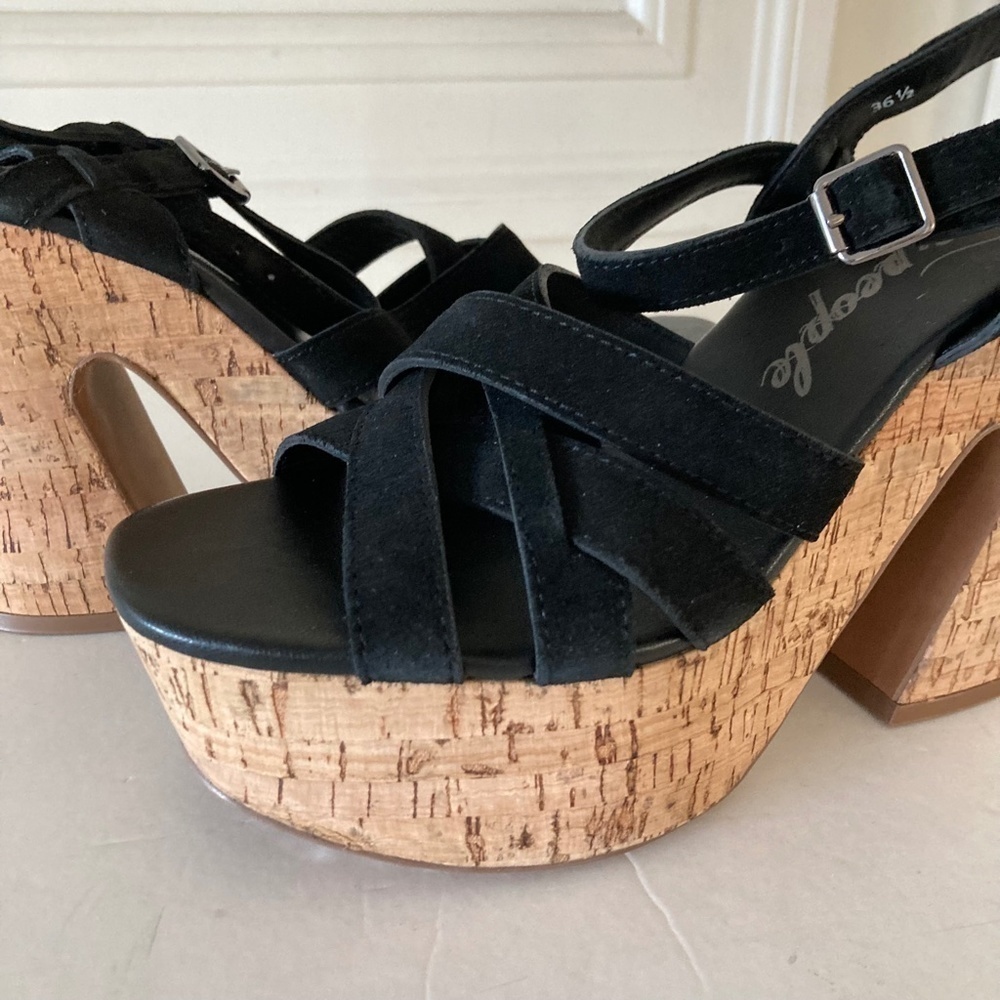 NWOT Free People Lisbon Platform Plain Black Strappy Mules Sz 36.5 - Picture 2 of 8